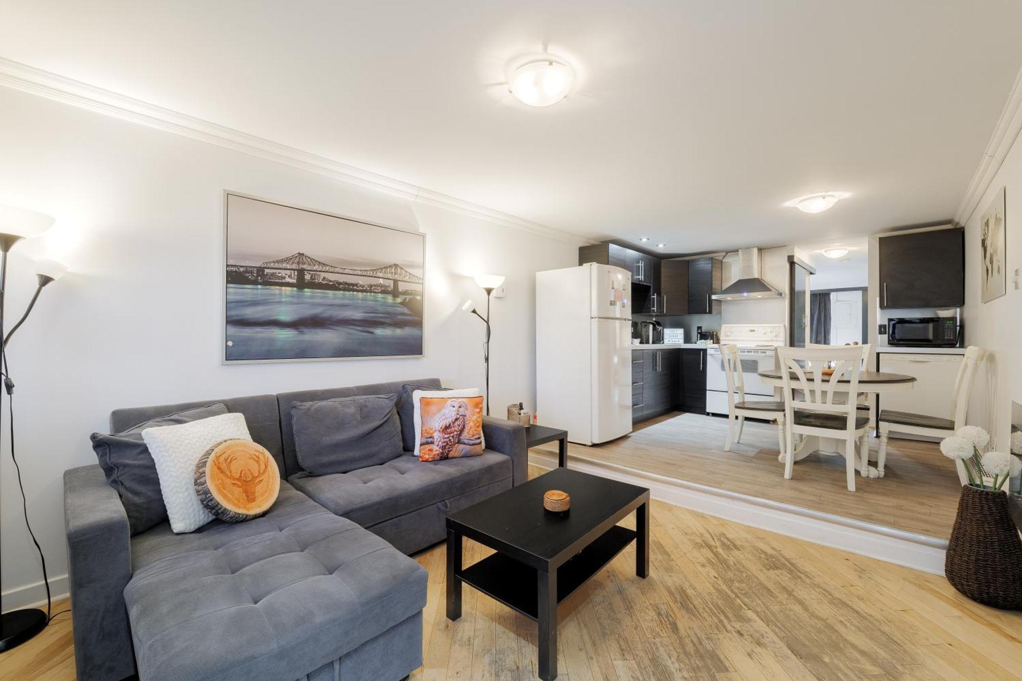 Chez Sarah: Montreal Themed Cozy Loftアパートメント エクステリア 写真
