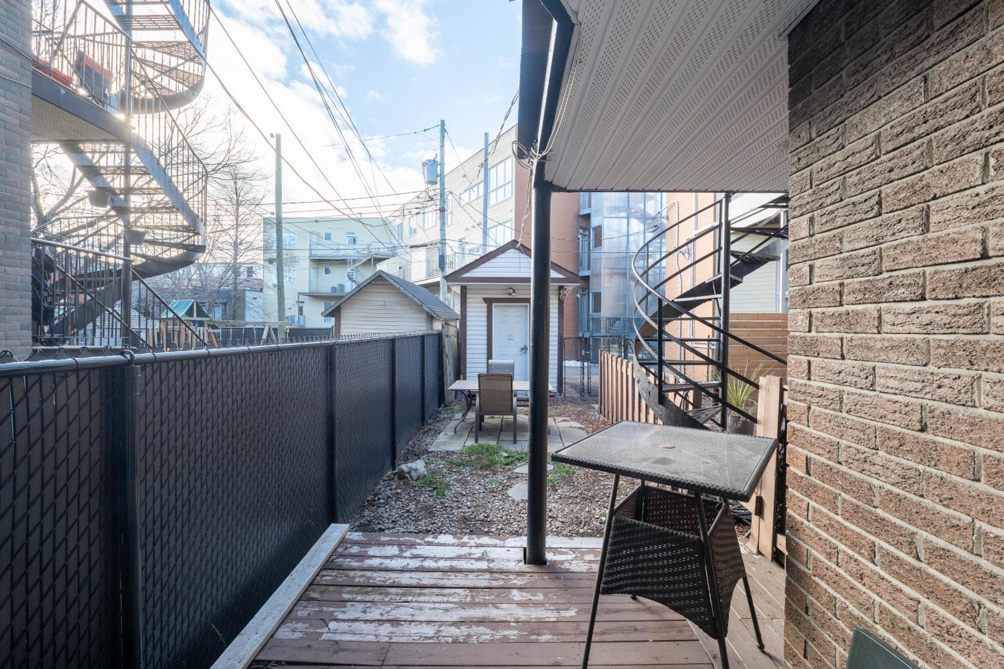 Chez Sarah: Montreal Themed Cozy Loftアパートメント エクステリア 写真